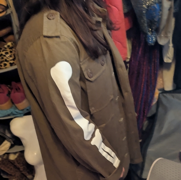 UNISEX Iron Fist Bone In Olive Military Jacket NWT’s - Picture 6 of 11